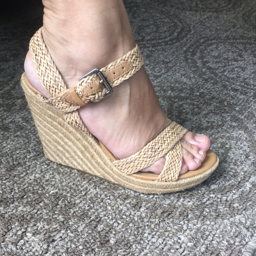 Dolce vita wedges